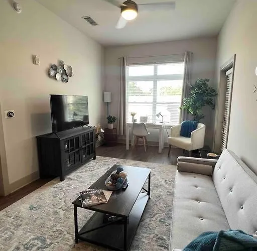 Spacious Luxury 2 Bedroom-2 Bath Apt In Uptown With Balcony -80
